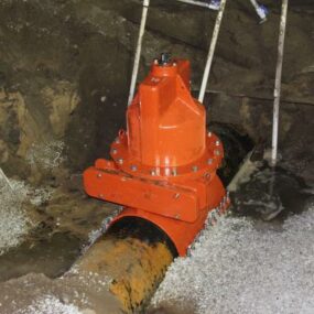 Insta-Valve 20-24 Isolates Potentially Dangerous Leak Under Railroad Tracks